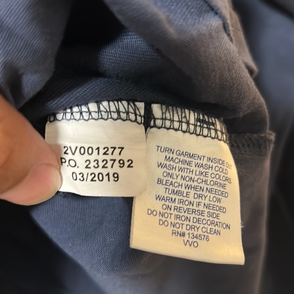 Vineyard Vines Lightweight Pullover Hoodie - Picture 4 of 4